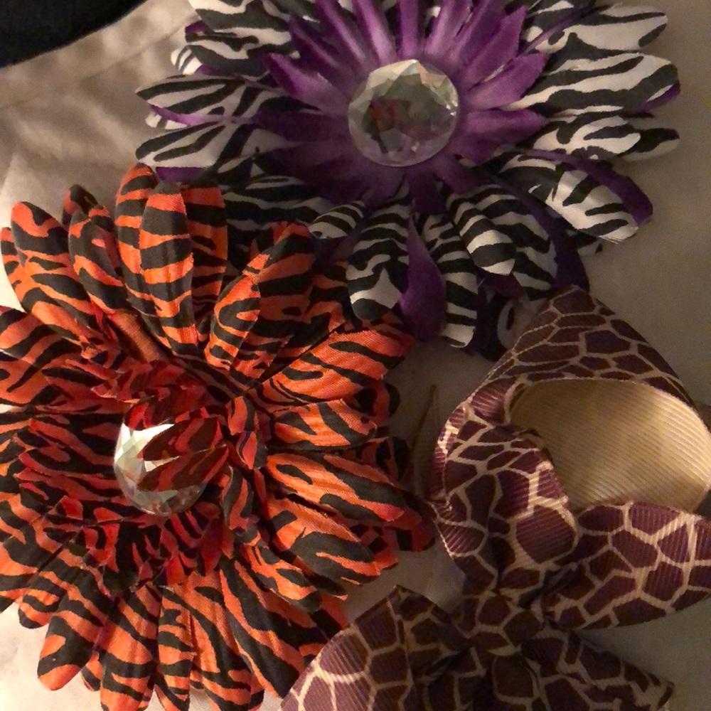 Hair clips